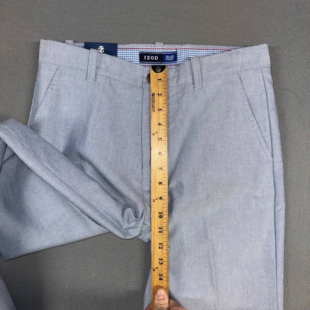 Izod Pants Mens 30x32 Light Blue Straight Fit Flat Front Wrinkle Free Oxford NWT